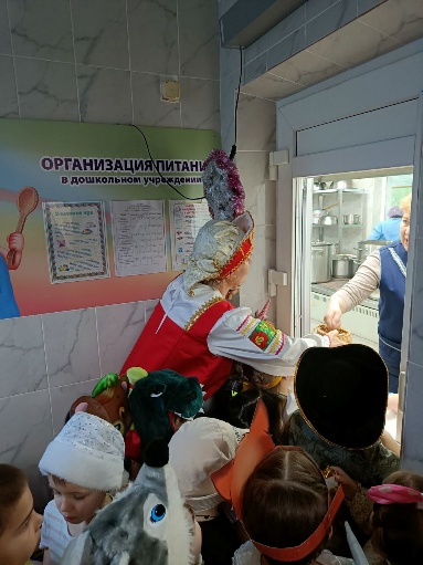 Изображение выглядит как одежда, Человеческое лицо, человек, мальчик
Содержимое, созданное искусственным интеллектом, может быть неверным.